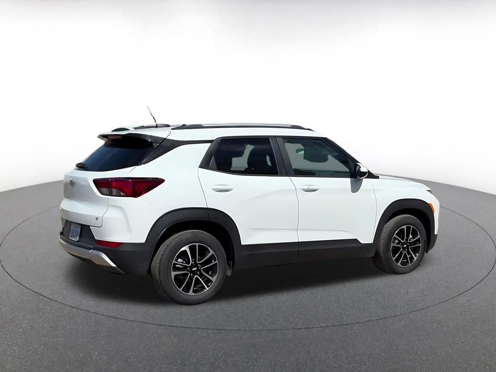 Used 2025 Chevrolet TrailBlazer LT image 15