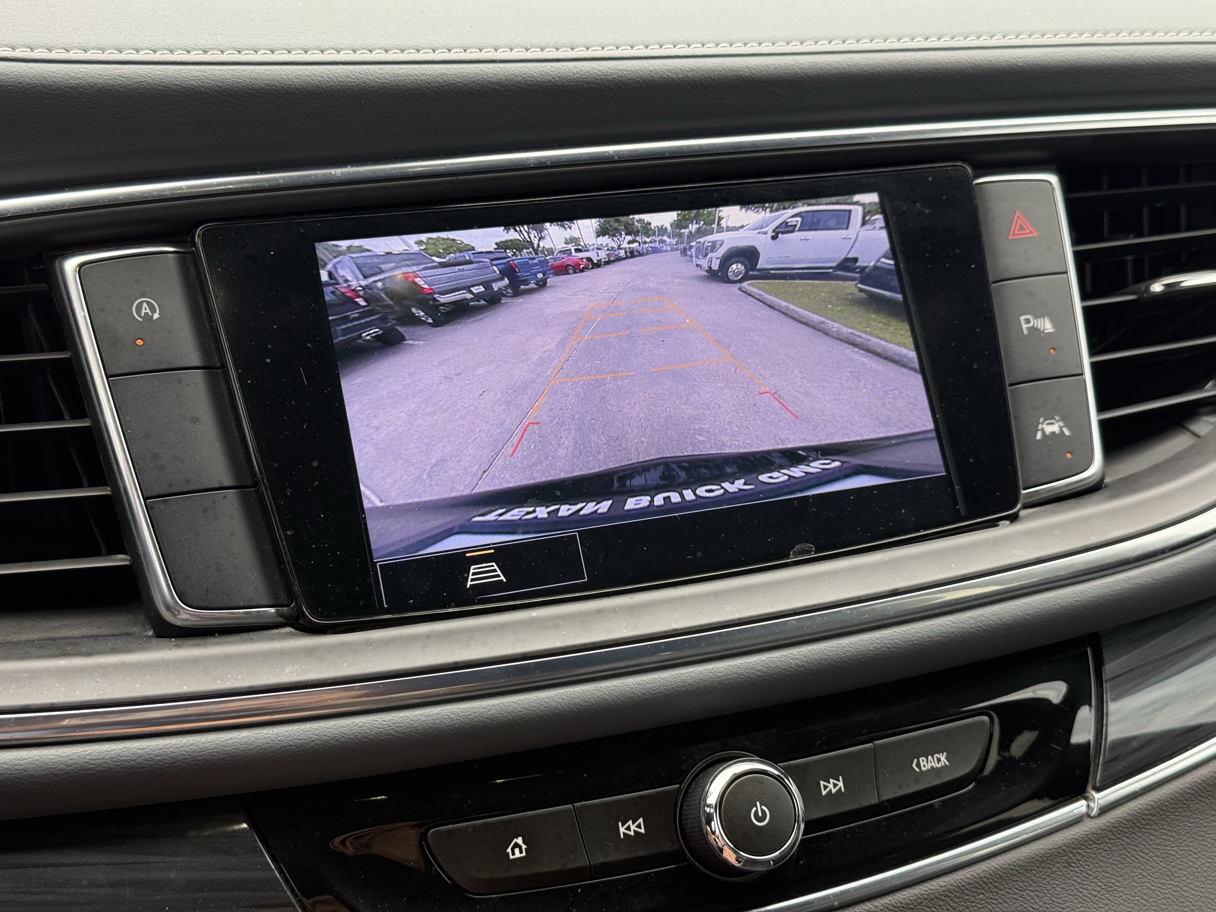 Used 2023 Buick Enclave Essence w/ Sport Touring Edition FWD image 21