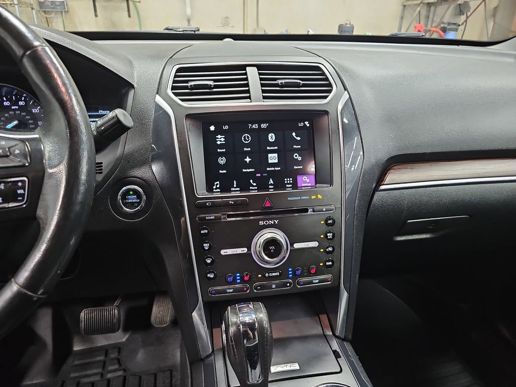 Used 2018 Ford Explorer Limited AWD/4WD image 20