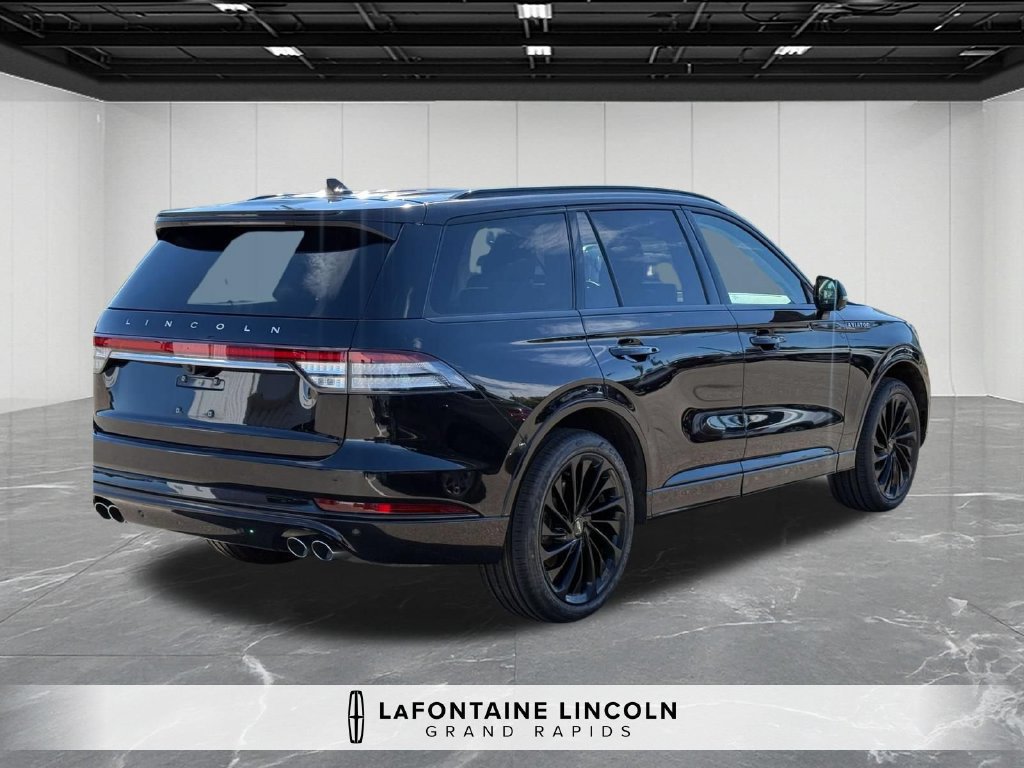 Certified 2023 Lincoln Aviator Reserve w/ Equipment Group 201A AWD/4WD image 5