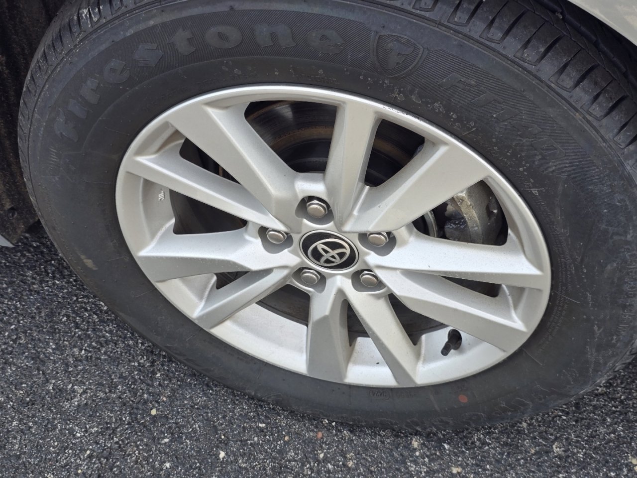 Used 2025 Toyota Camry LE image 12