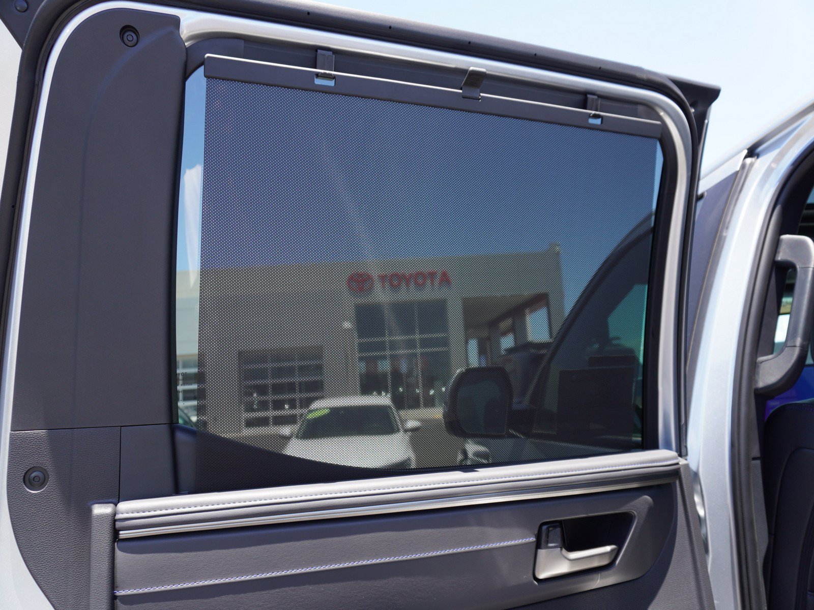 New 2026 Toyota Tundra Platinum AWD/4WD image 15