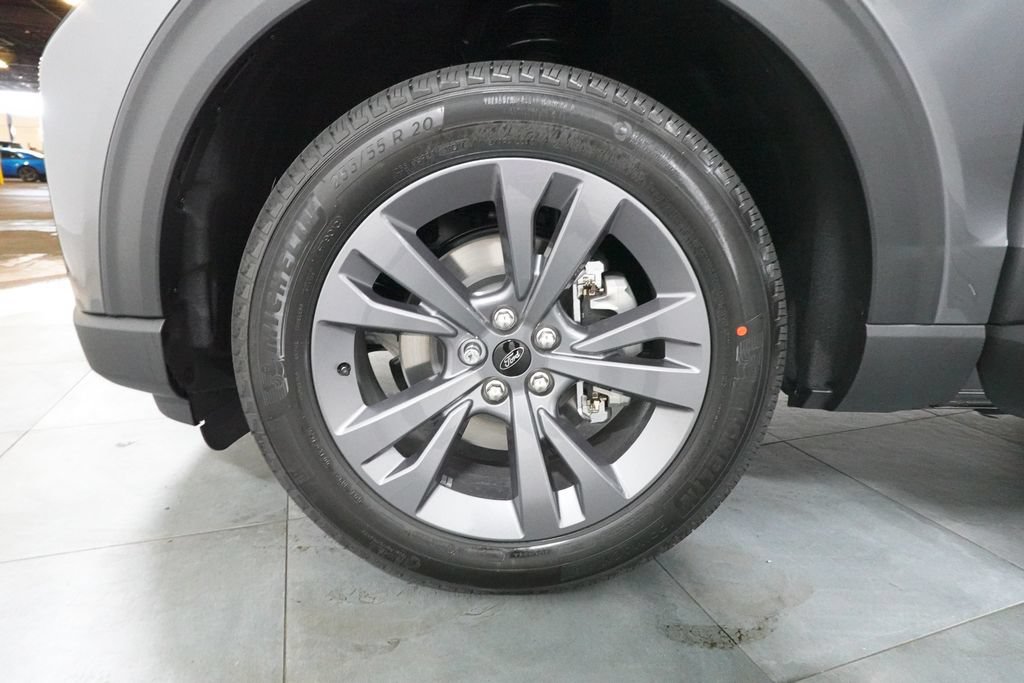 New 2026 Ford Explorer Active w/ Active Comfort Package AWD/4WD image 36