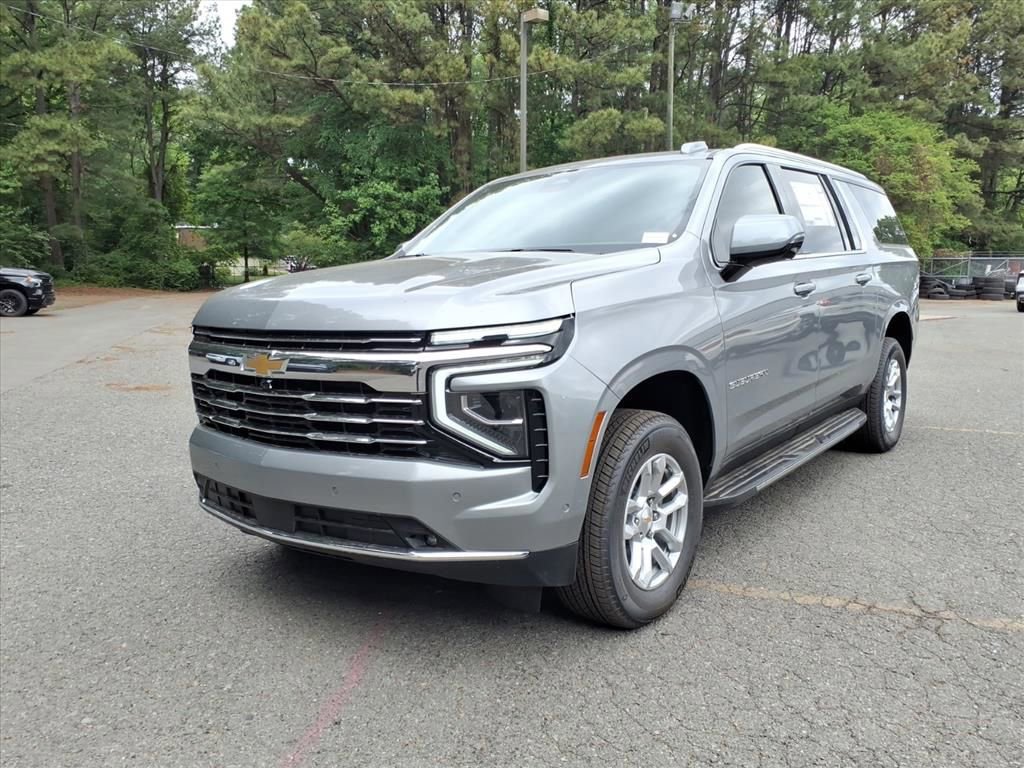 New 2026 Chevrolet Suburban LT w/ Comfort Package AWD/4WD image 32