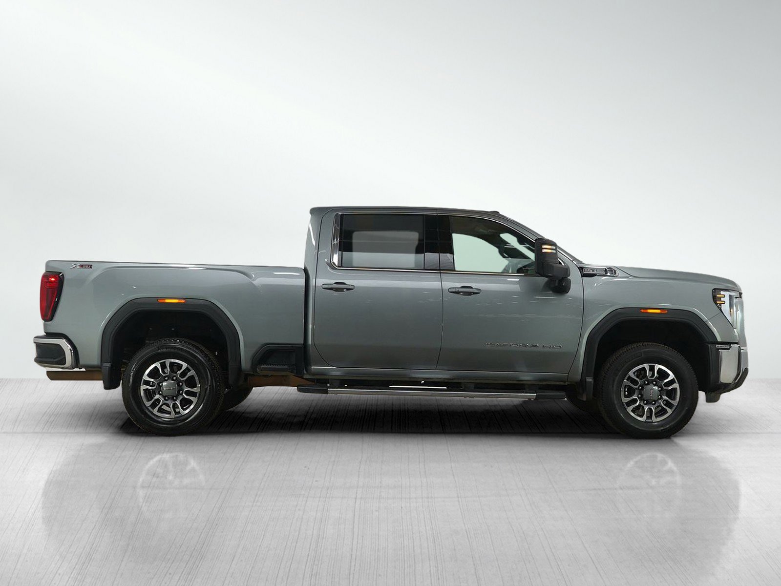 Used 2024 GMC Sierra 2500 SLE w/ SLE Convenience Package image 6