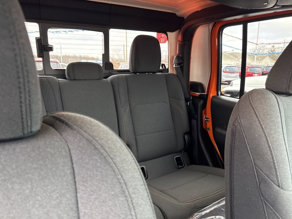 New 2025 Jeep Gladiator Sport AWD/4WD image 52