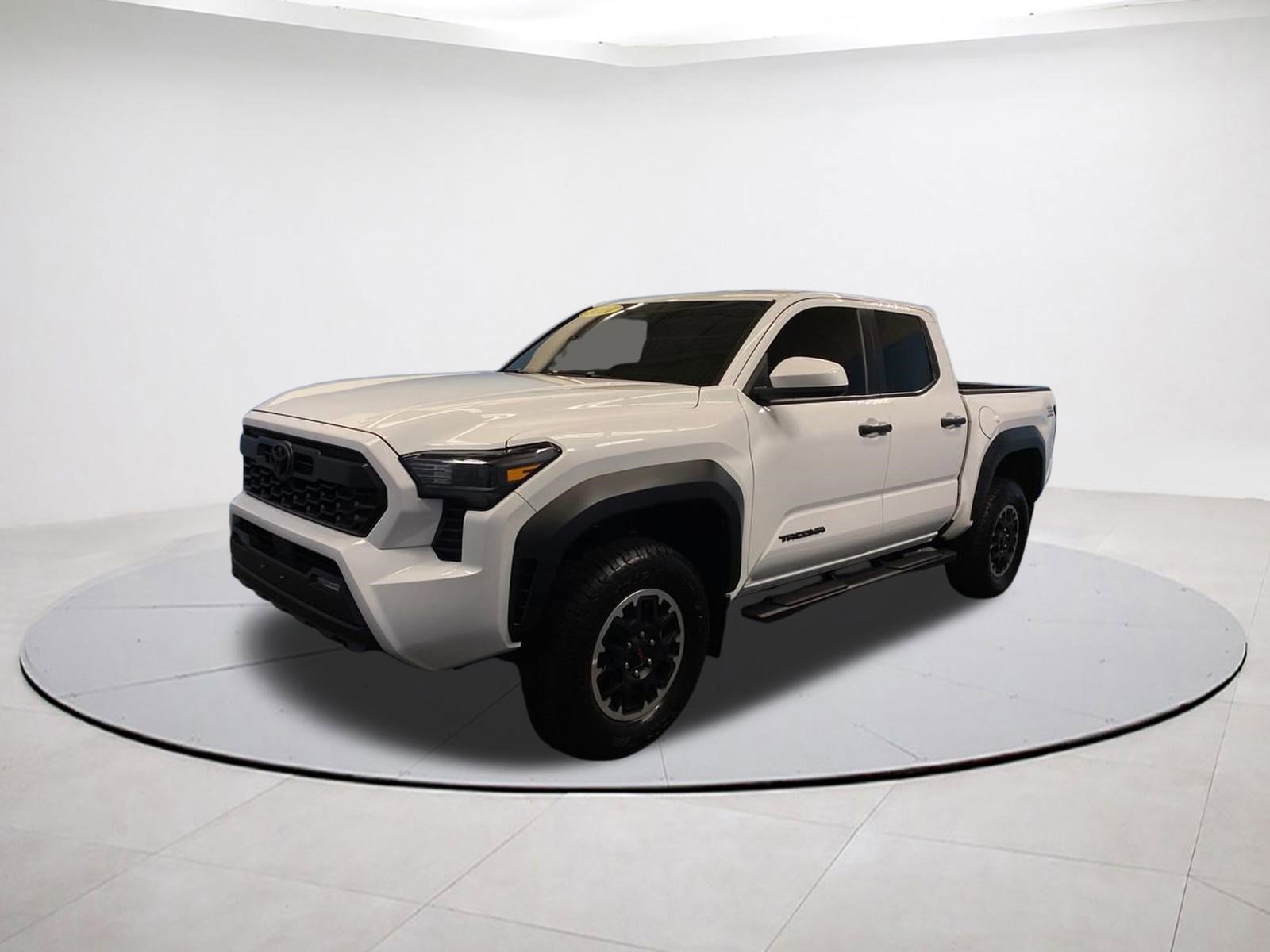 Used 2024 Toyota Tacoma TRD Off-Road AWD/4WD image 3