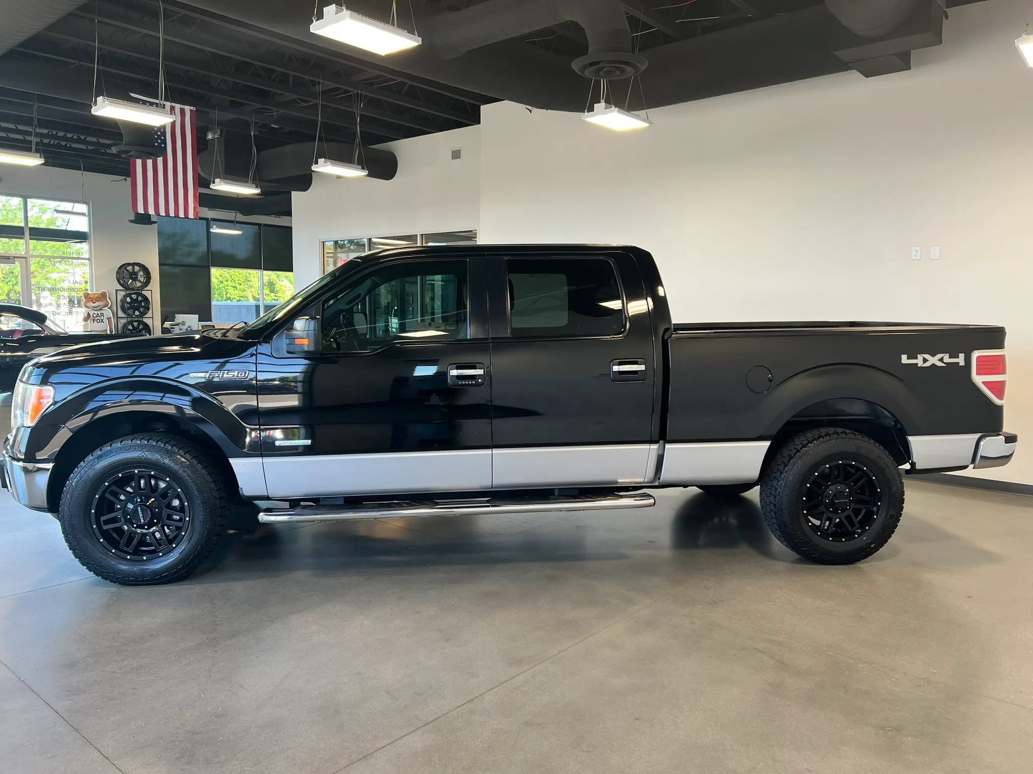 Used 2011 Ford F150 XLT w/ XLT Chrome Pkg AWD/4WD image 4