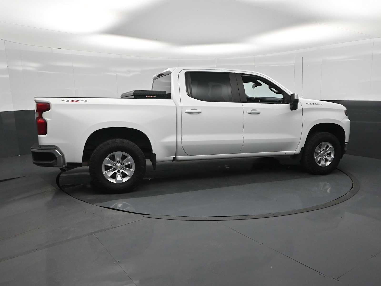 Used 2020 Chevrolet Silverado 1500 LT w/ Convenience Package image 8