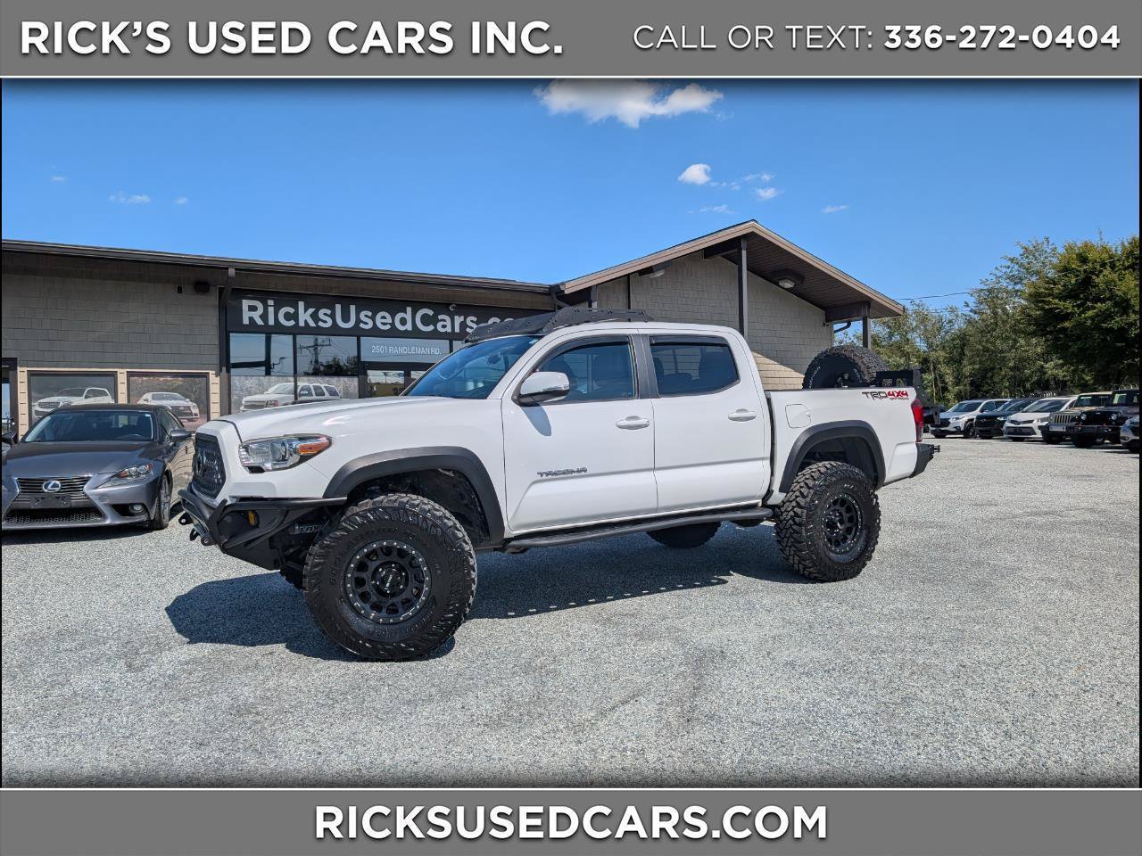 Used 2018 Toyota Tacoma TRD Off-Road AWD/4WD image 1