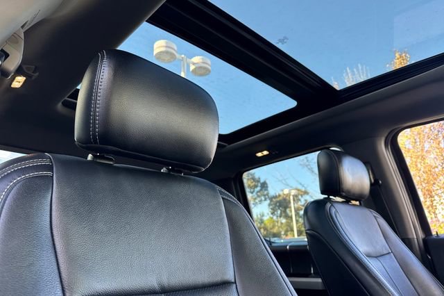 Used 2020 Ford F350 Lariat image 16