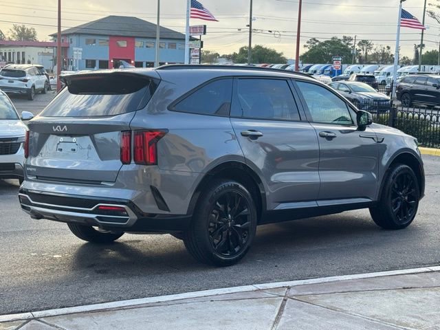 Certified 2023 Kia Sorento SX image 4