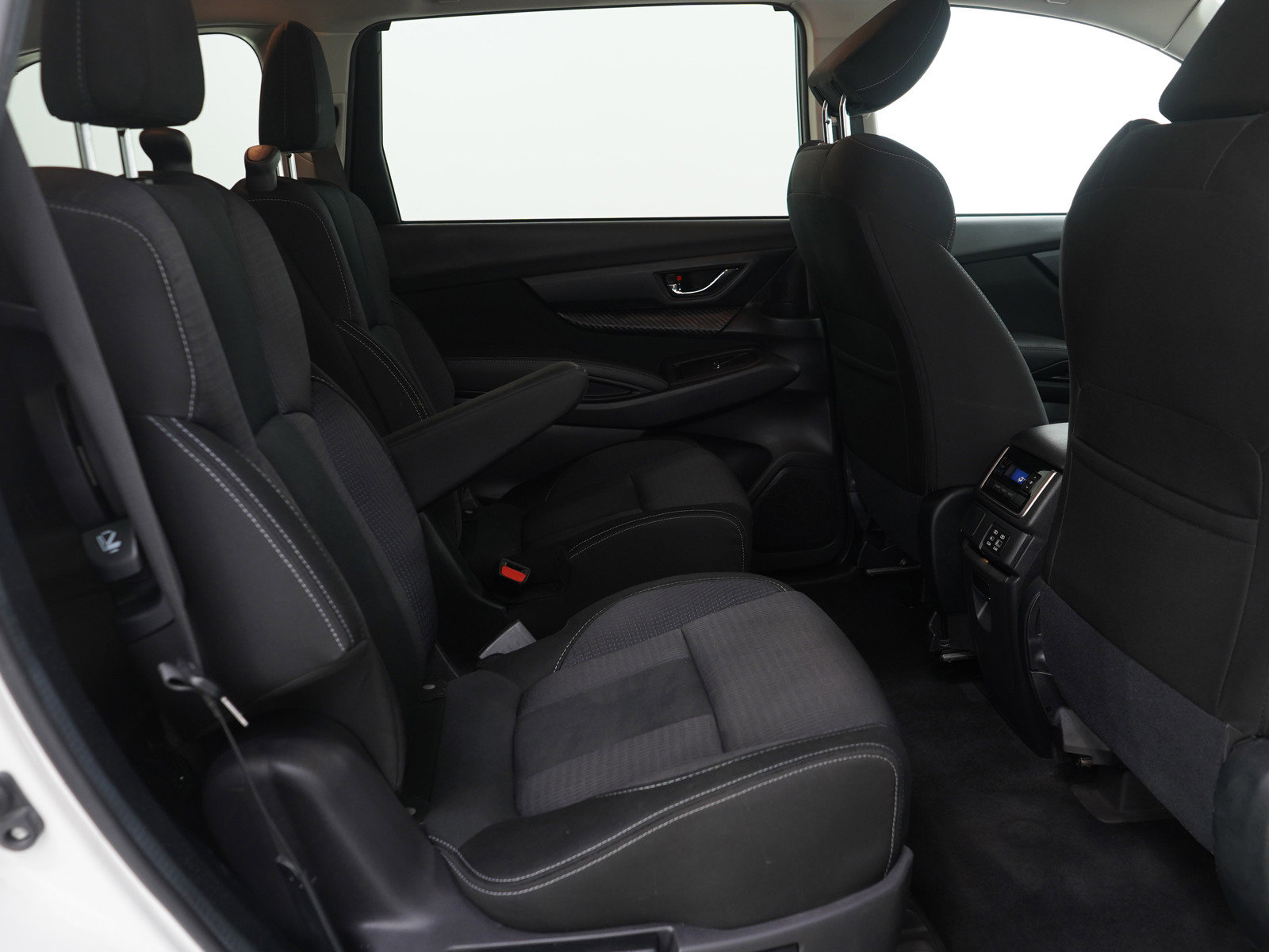 Used 2024 Subaru Ascent Premium w/ Convenience Package image 13