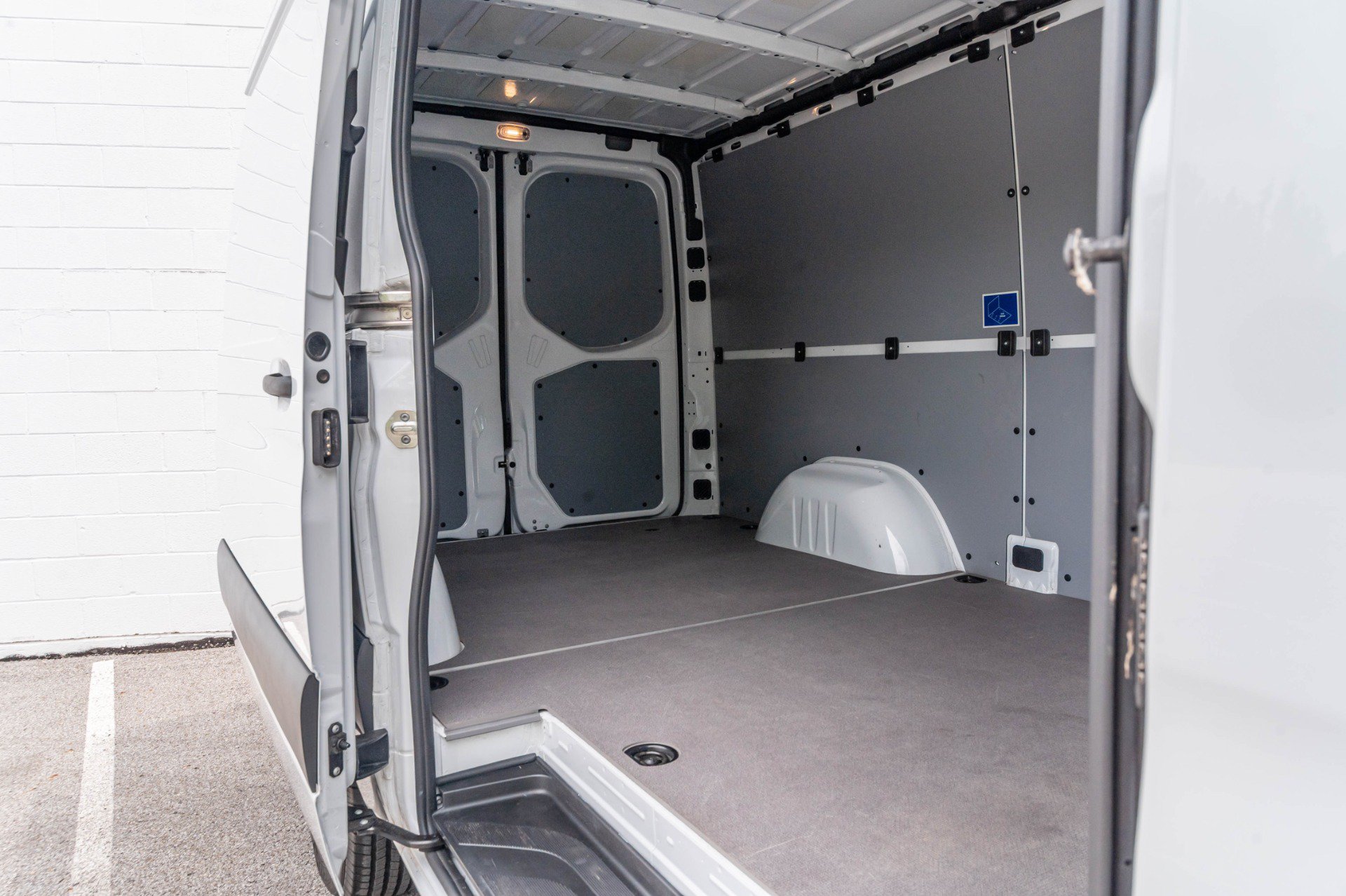 Used 2021 Mercedes-Benz Sprinter 2500 w/ Driver Convenience Package image 54