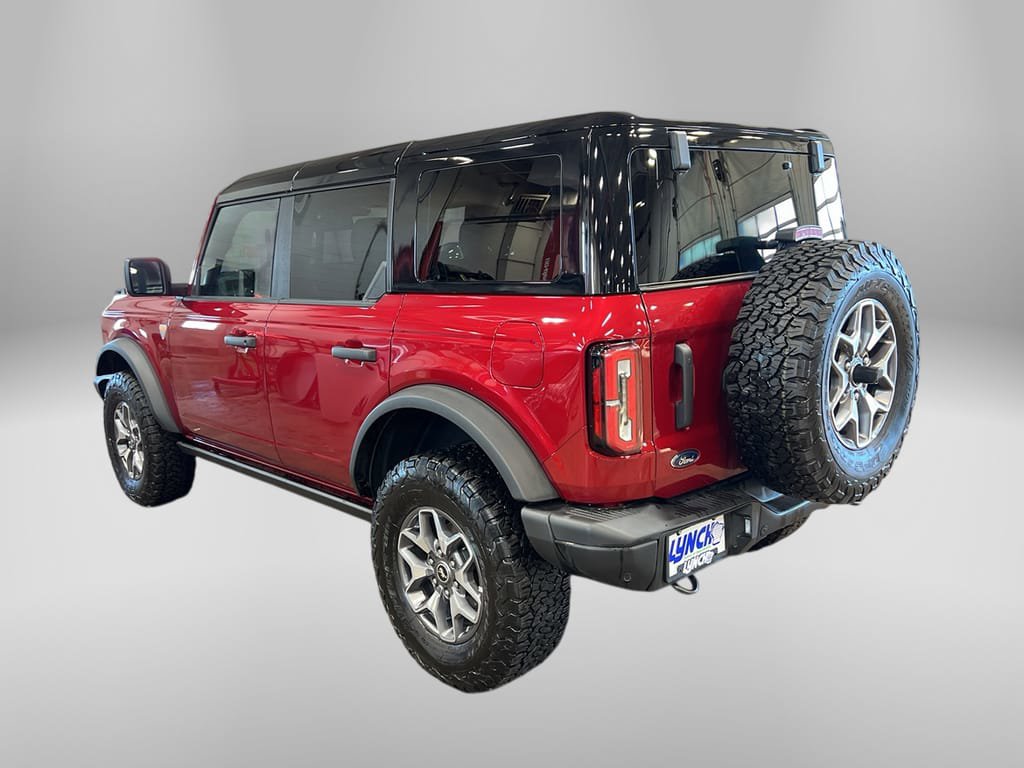 Used 2025 Ford Bronco Badlands image 37