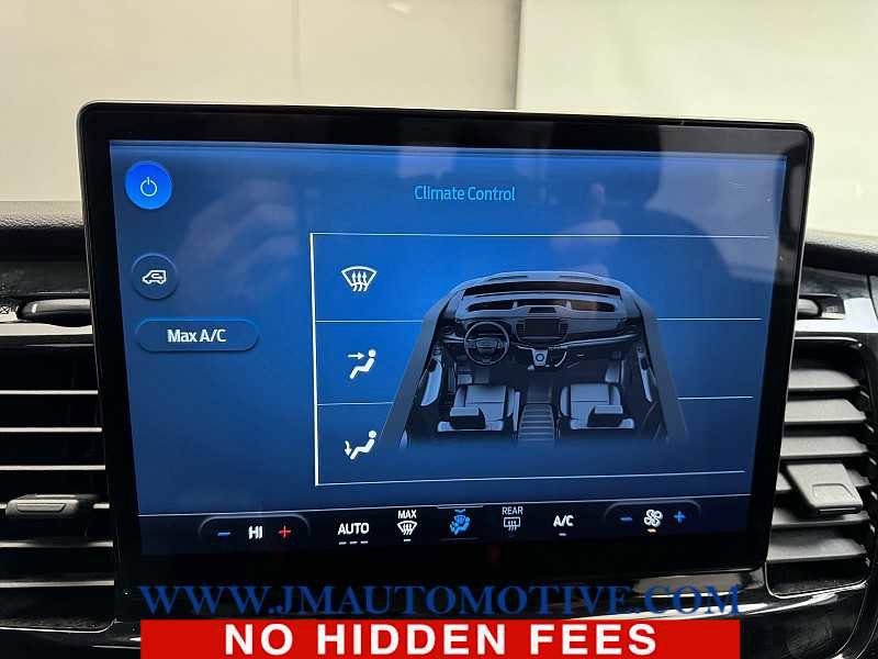 Used 2023 Ford Transit 350 XLT image 31