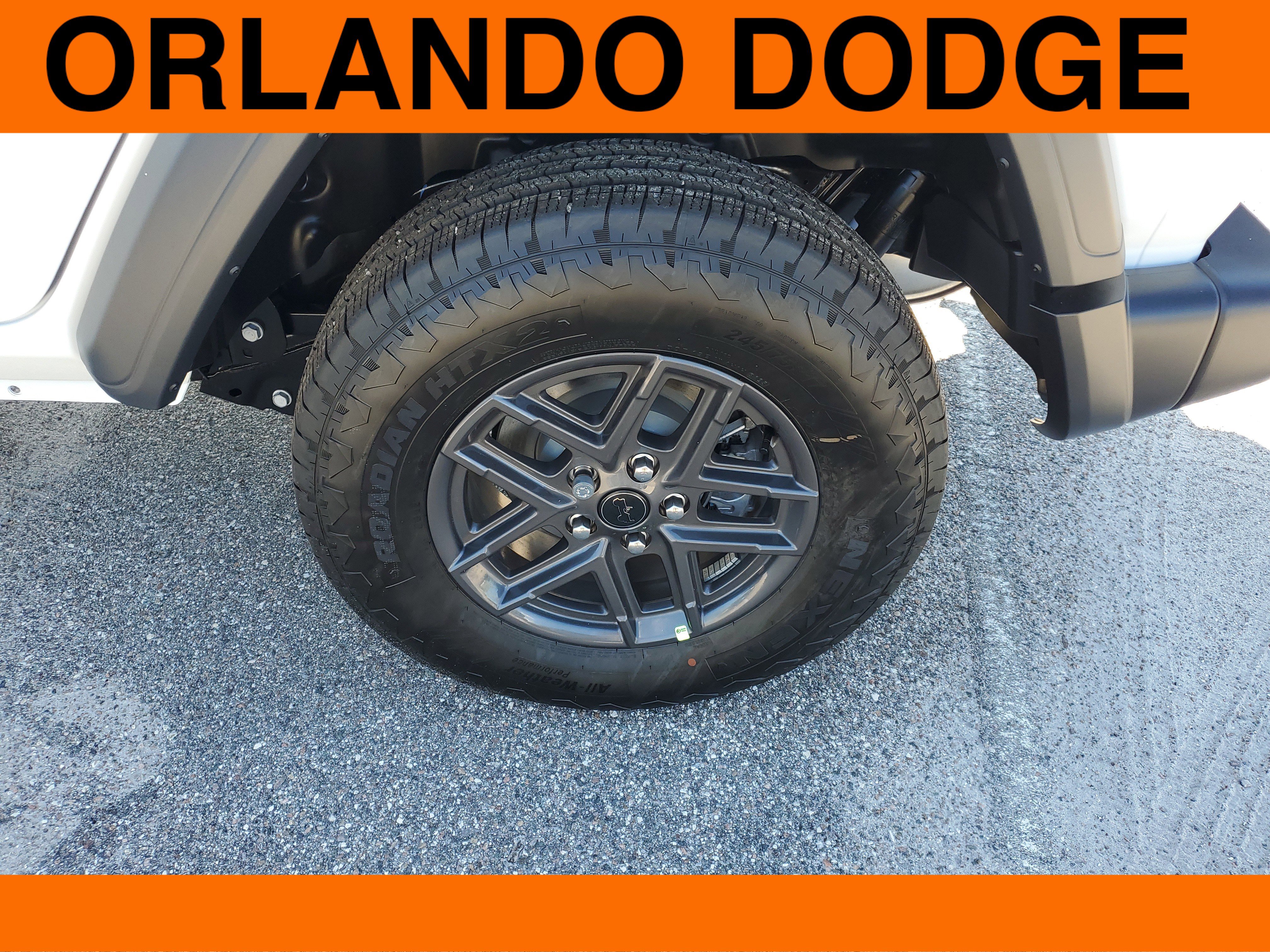 Used 2026 Jeep Wrangler Sport S image 5