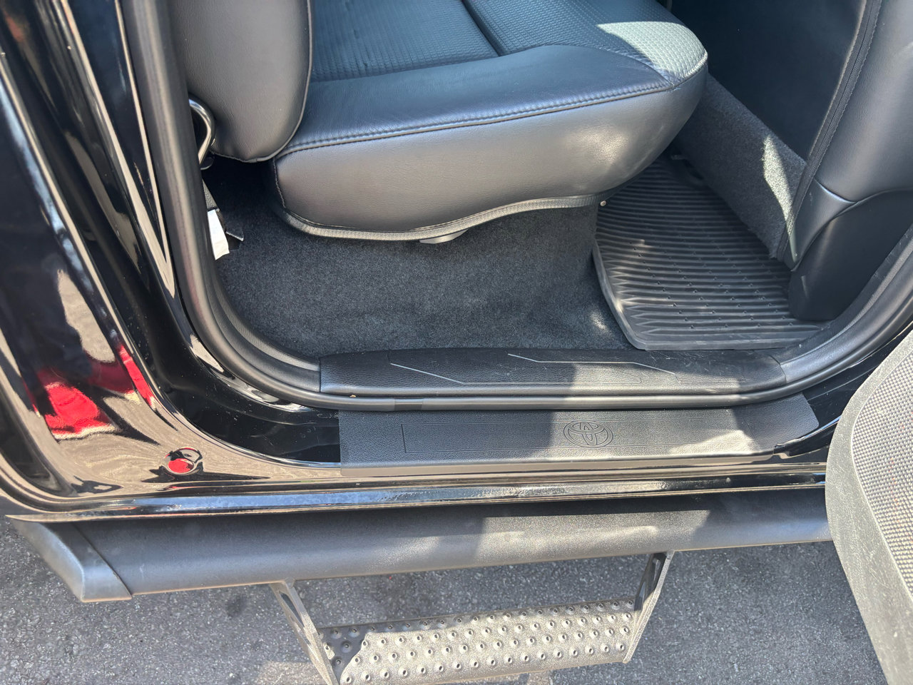 Used 2021 Toyota Tacoma TRD Off-Road image 42