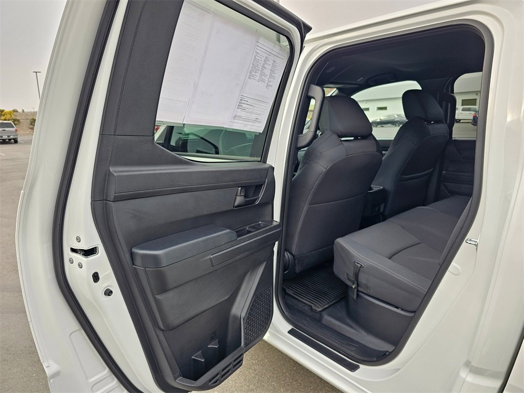 Used 2025 Toyota Tacoma SR5 image 15
