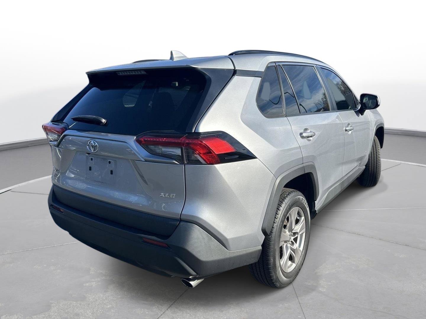 Certified 2022 Toyota RAV4 XLE image 6