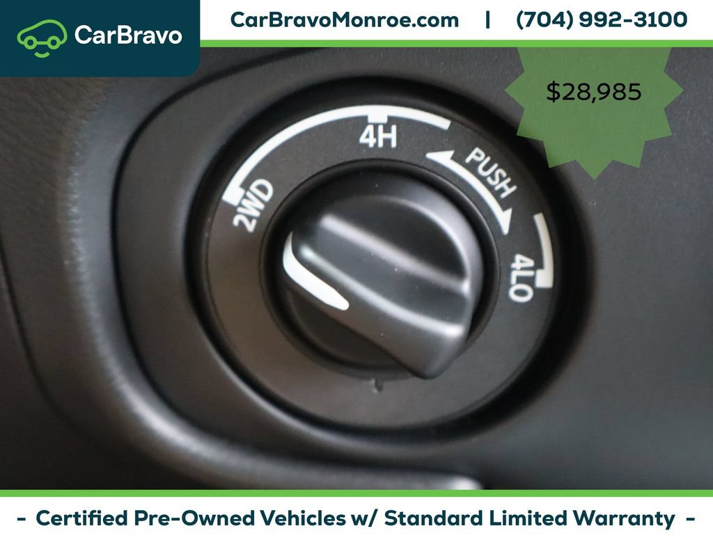 Used 2022 Nissan Frontier SV w/ SV Premium Package AWD/4WD image 36