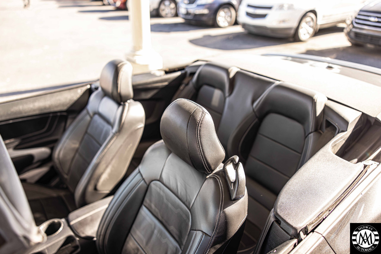 Used 2018 Ford Mustang Premium w/ Equipment Group 201A image 17