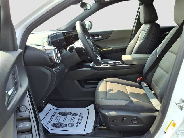 New 2026 Chevrolet Equinox LT w/ Convenience Package II image 17