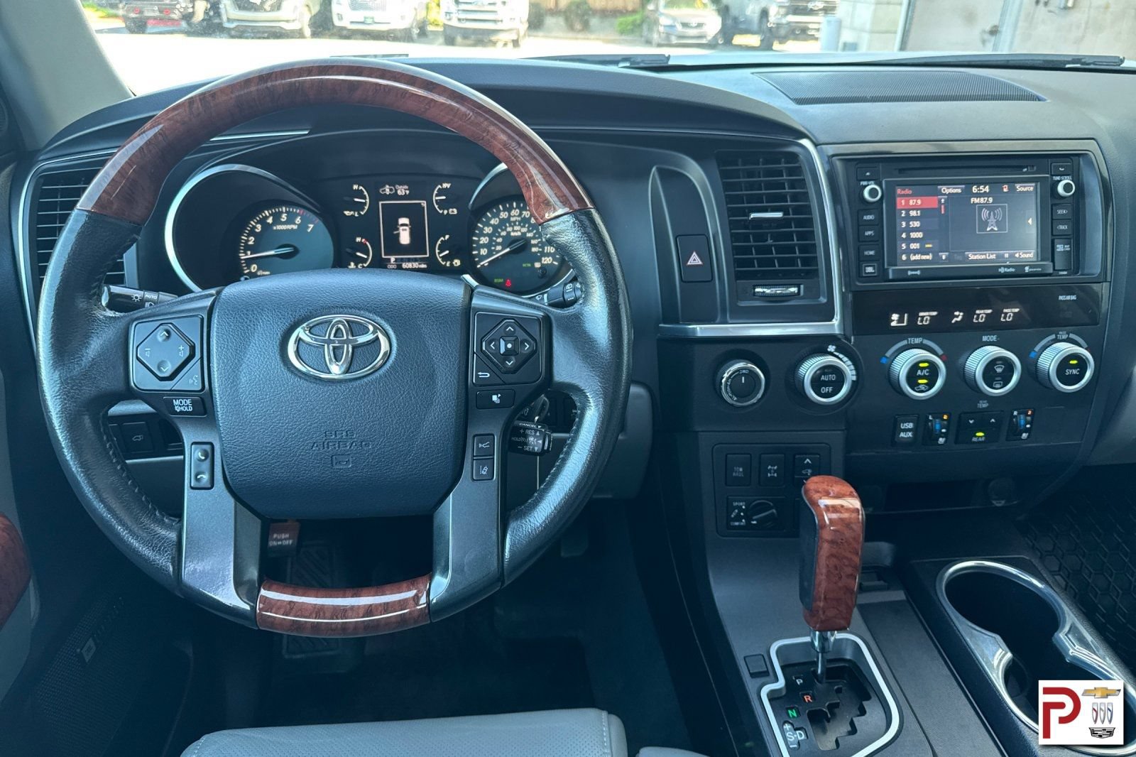 Used 2019 Toyota Sequoia Platinum AWD/4WD image 17