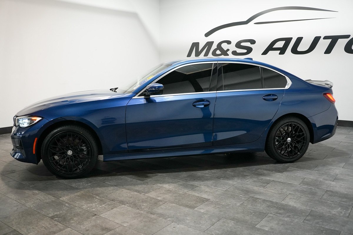 Used 2022 BMW 330i Sedan w/ Driving Assistance Package RWD image 5