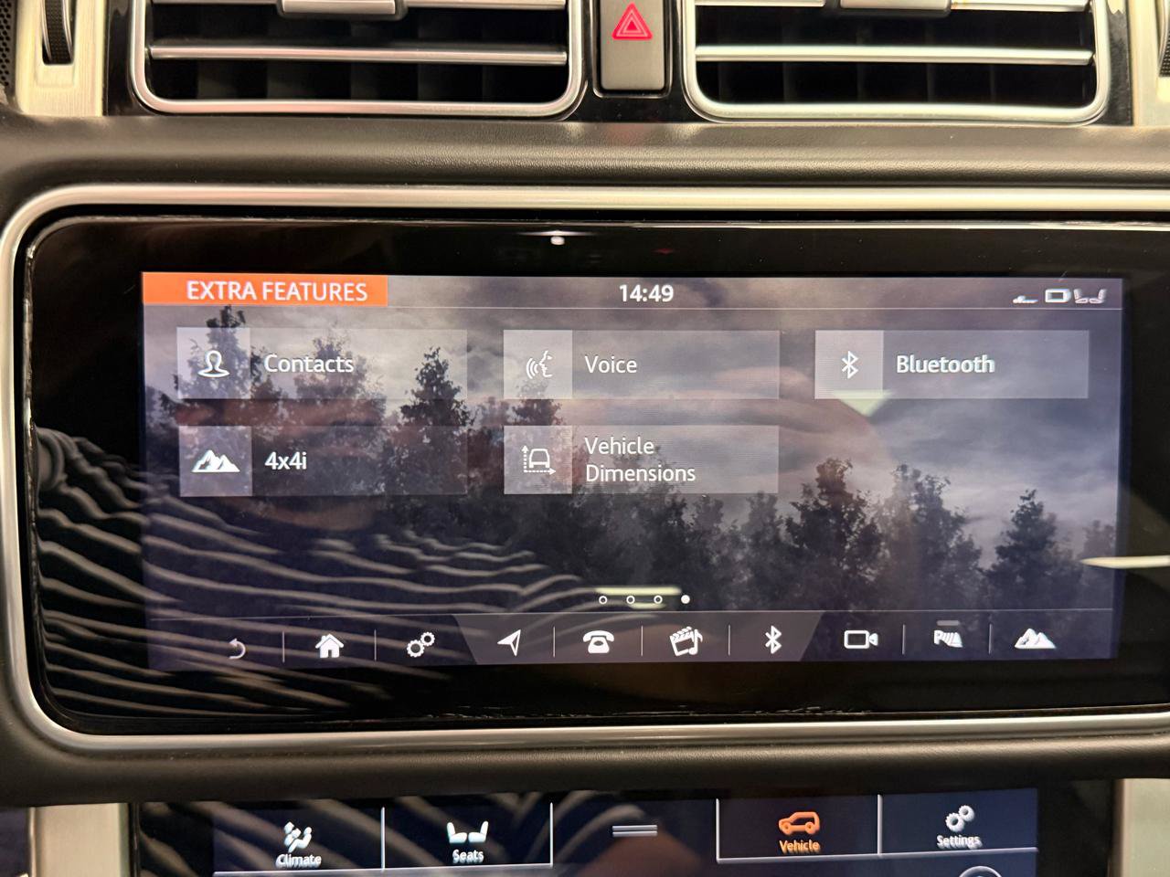 Used 2019 Land Rover Range Rover HSE AWD/4WD image 28
