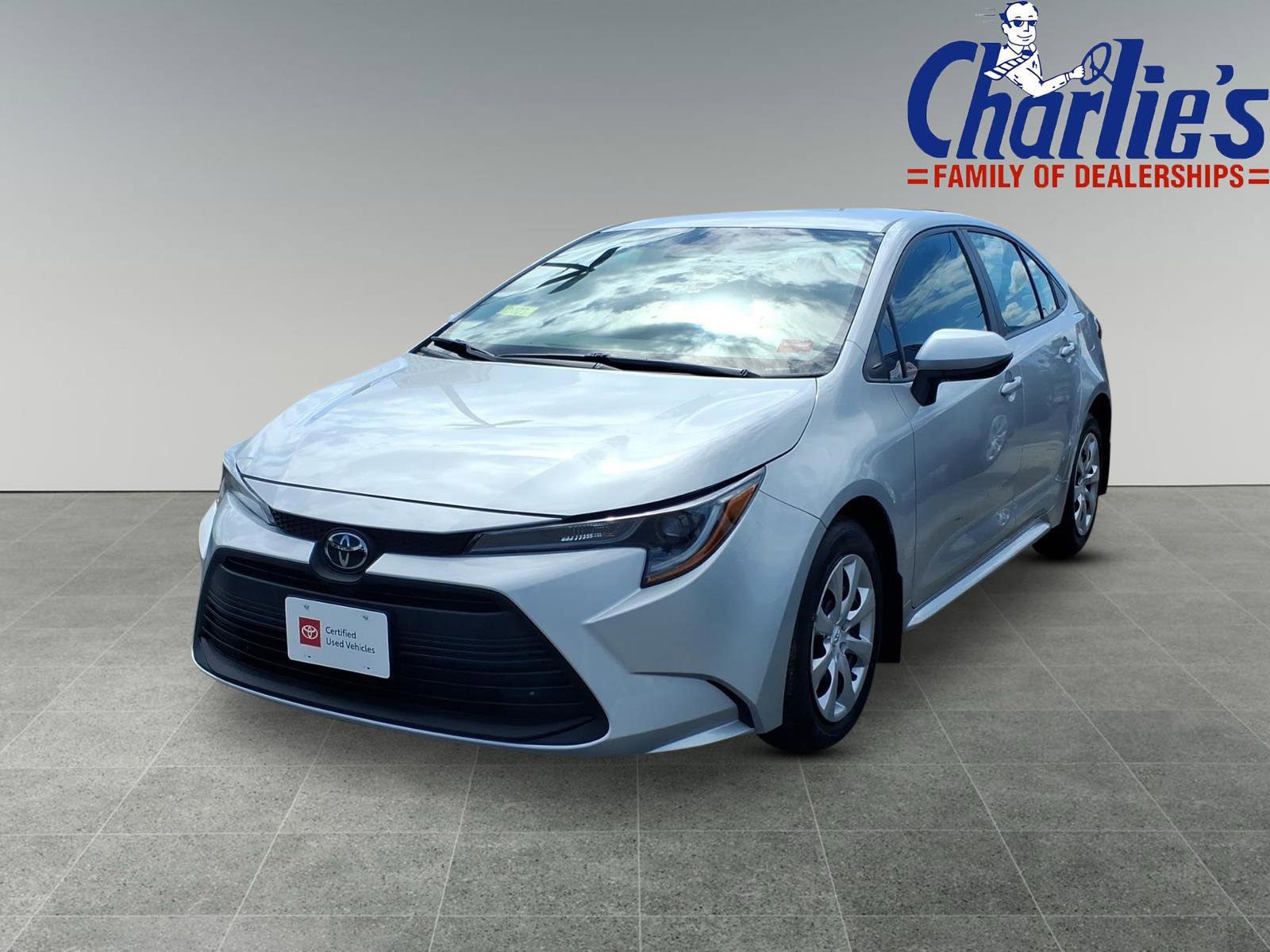 Certified 2023 Toyota Corolla LE FWD image 1