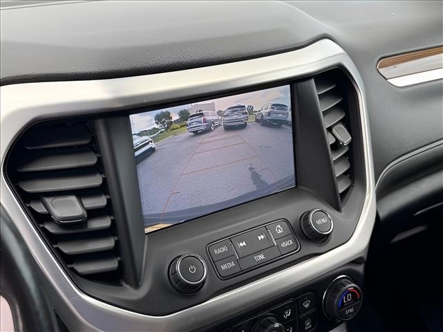 Used 2018 GMC Acadia SLE AWD/4WD image 25