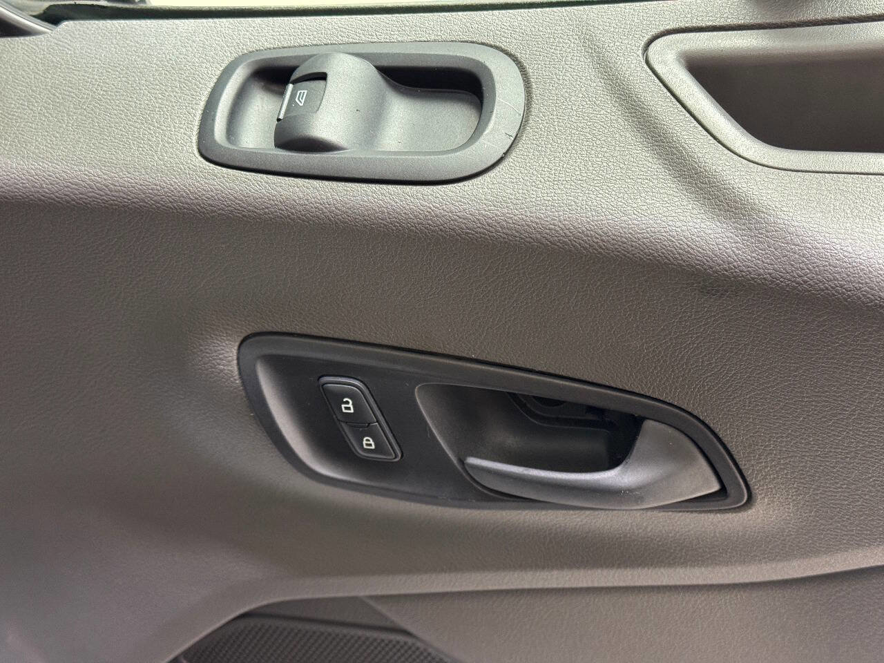 Used 2020 Ford Transit 250 250 3dr SWB Medium Roof Cargo image 50