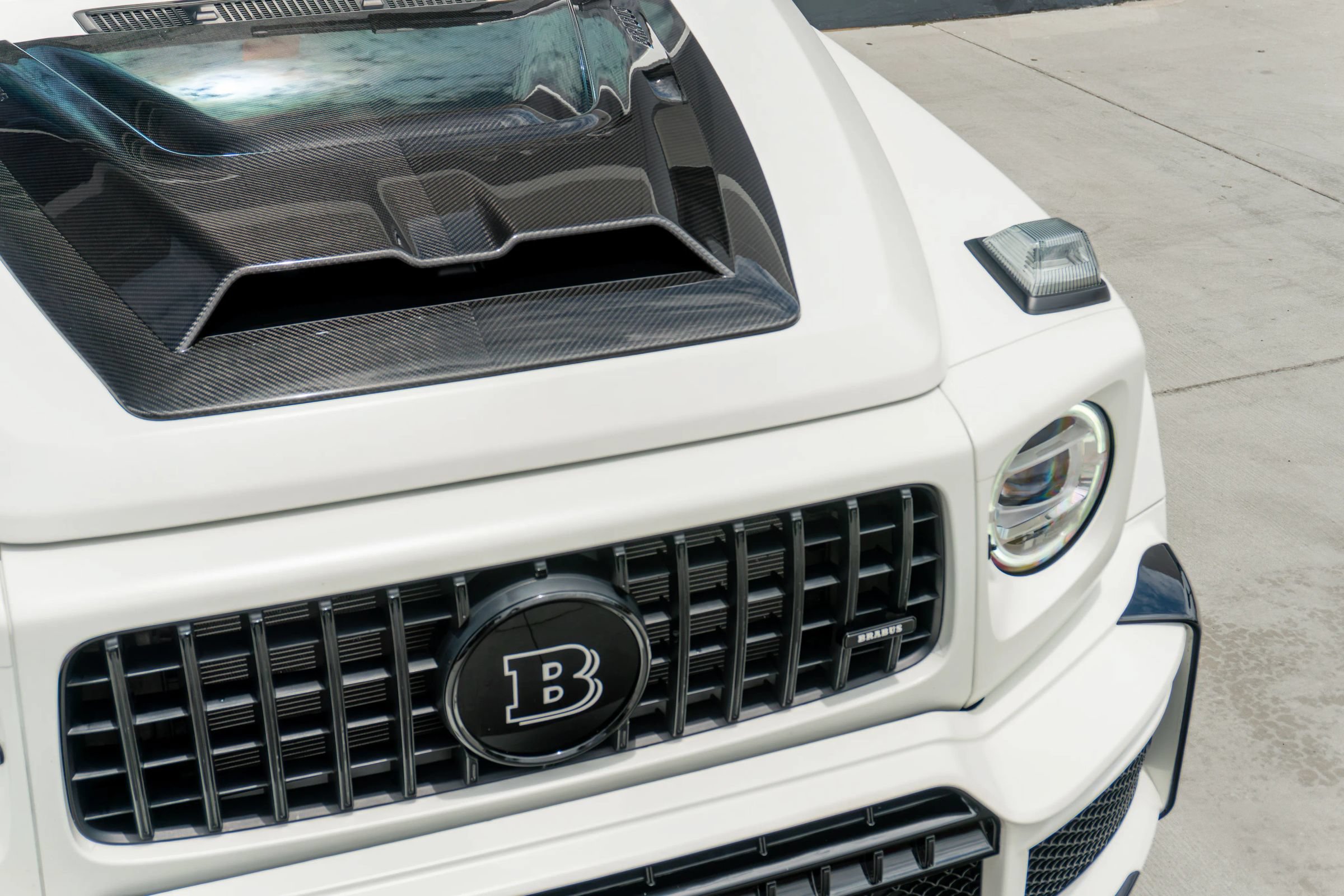 Used 2025 Mercedes-Benz G 63 AMG 4MATIC image 32