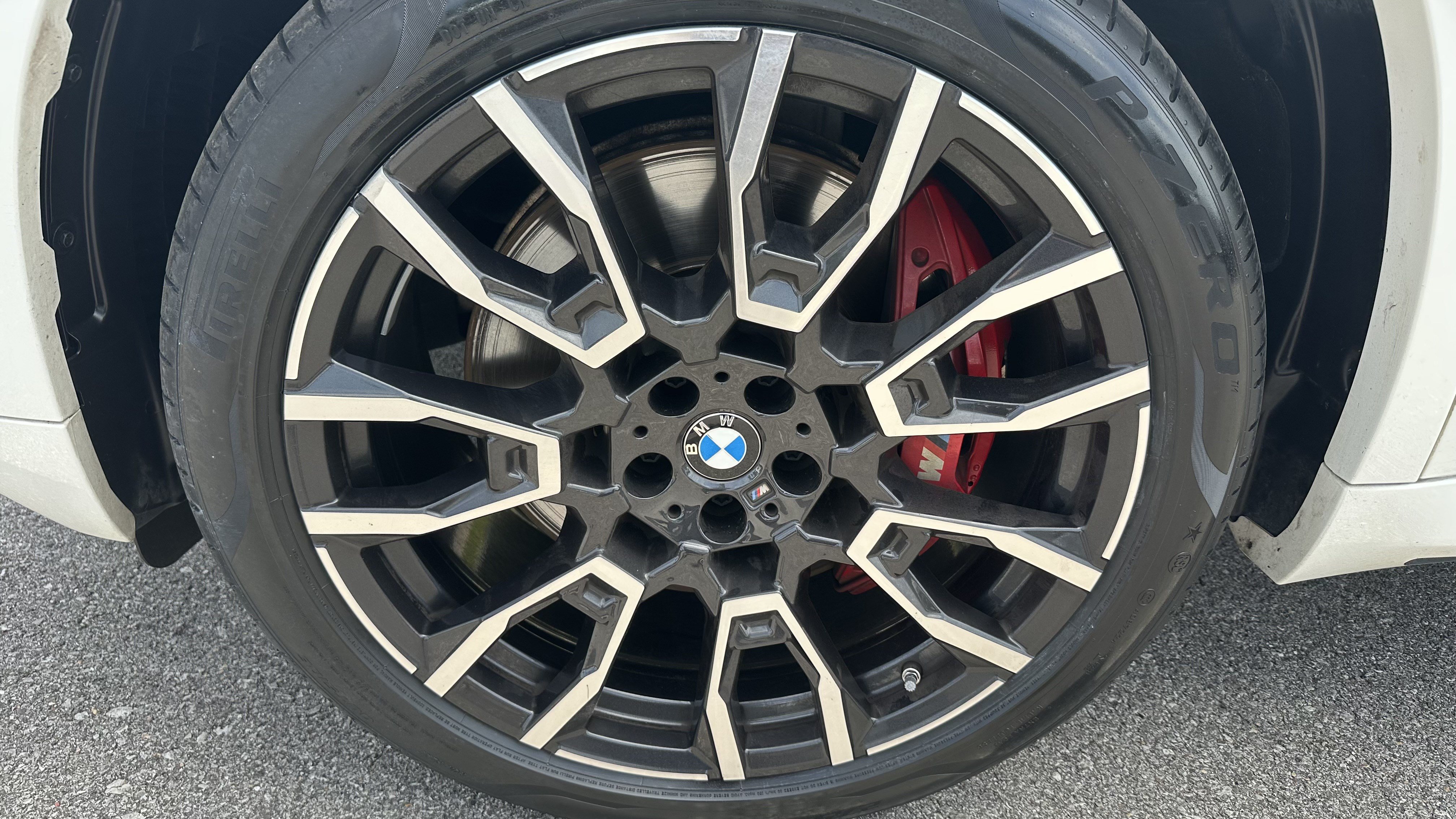 Certified 2025 BMW X5 M60i AWD/4WD image 12