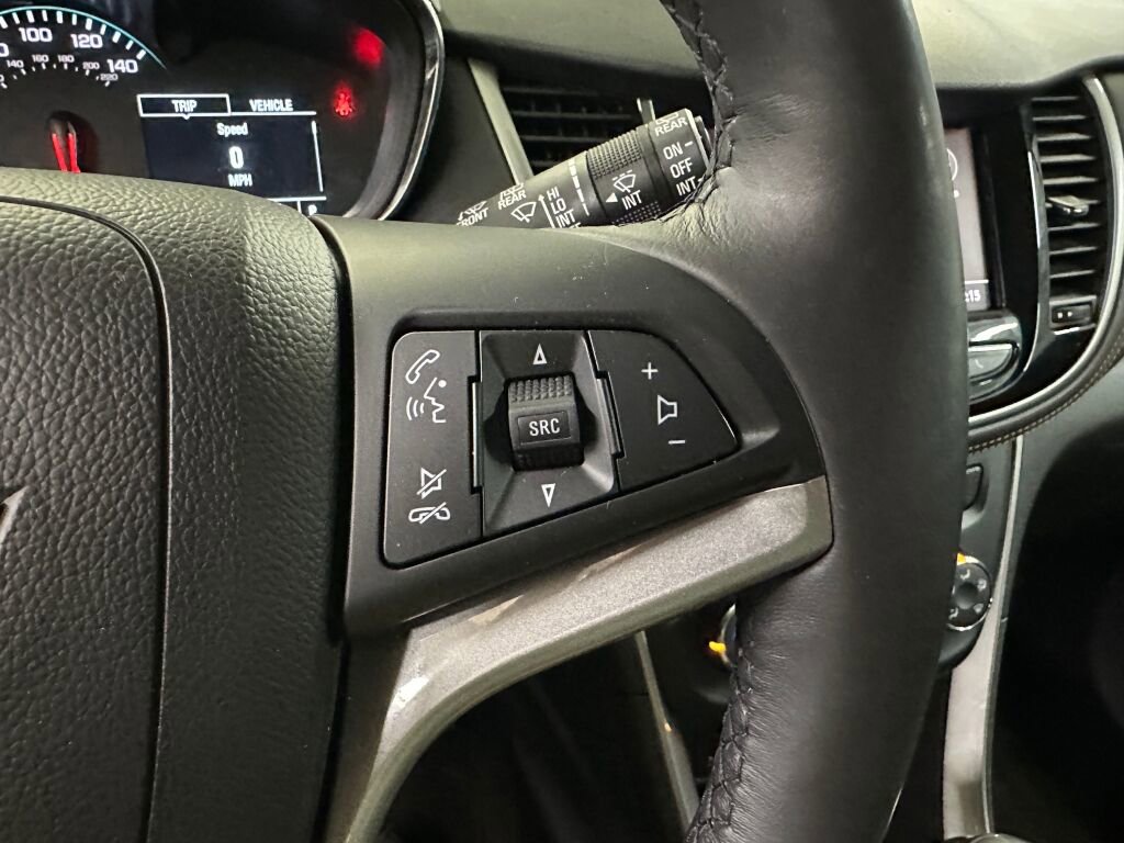 Certified 2022 Chevrolet Trax LT w/ Driver Confidence Package image 10