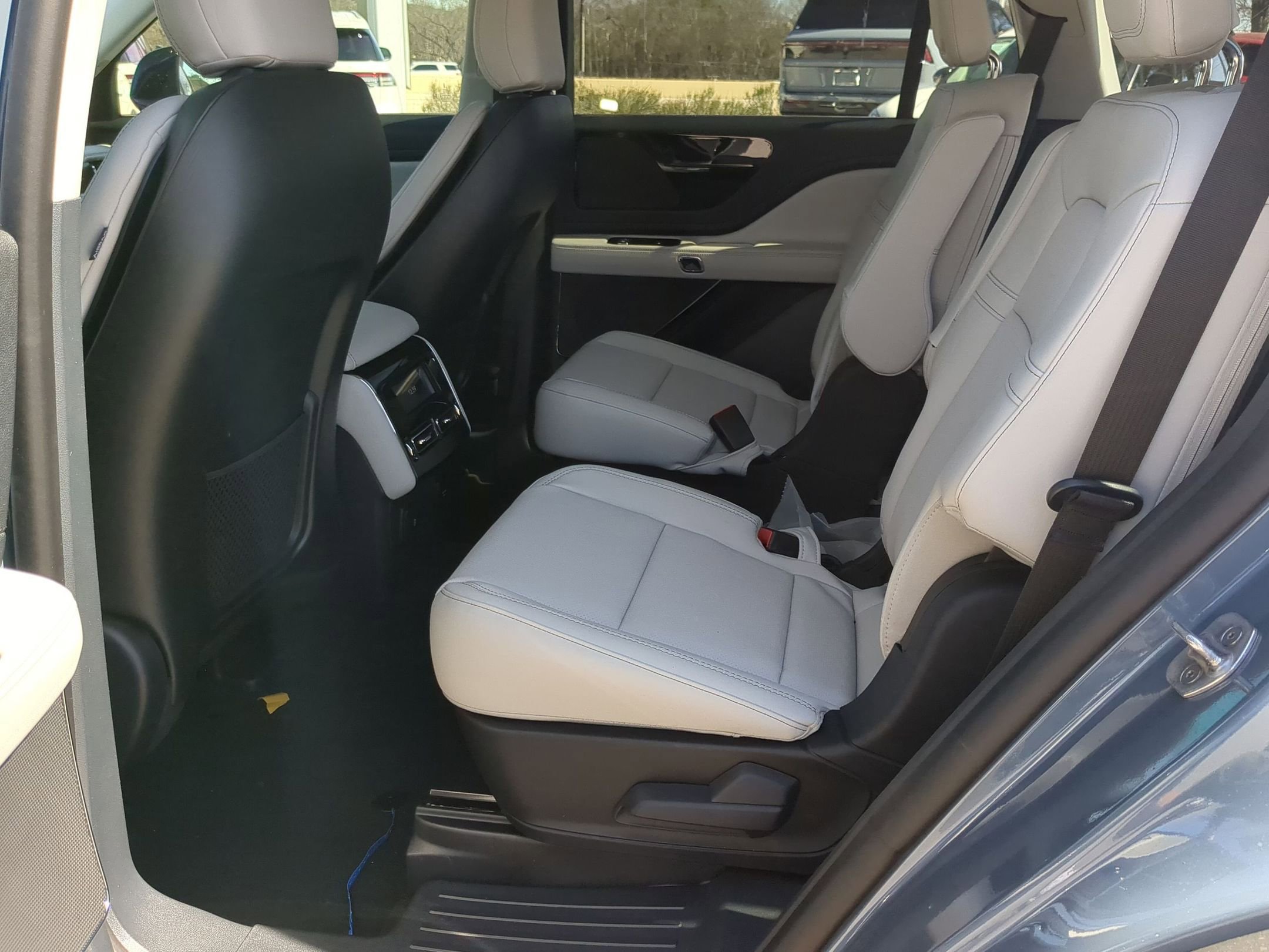 New 2026 Lincoln Aviator 2WD image 21