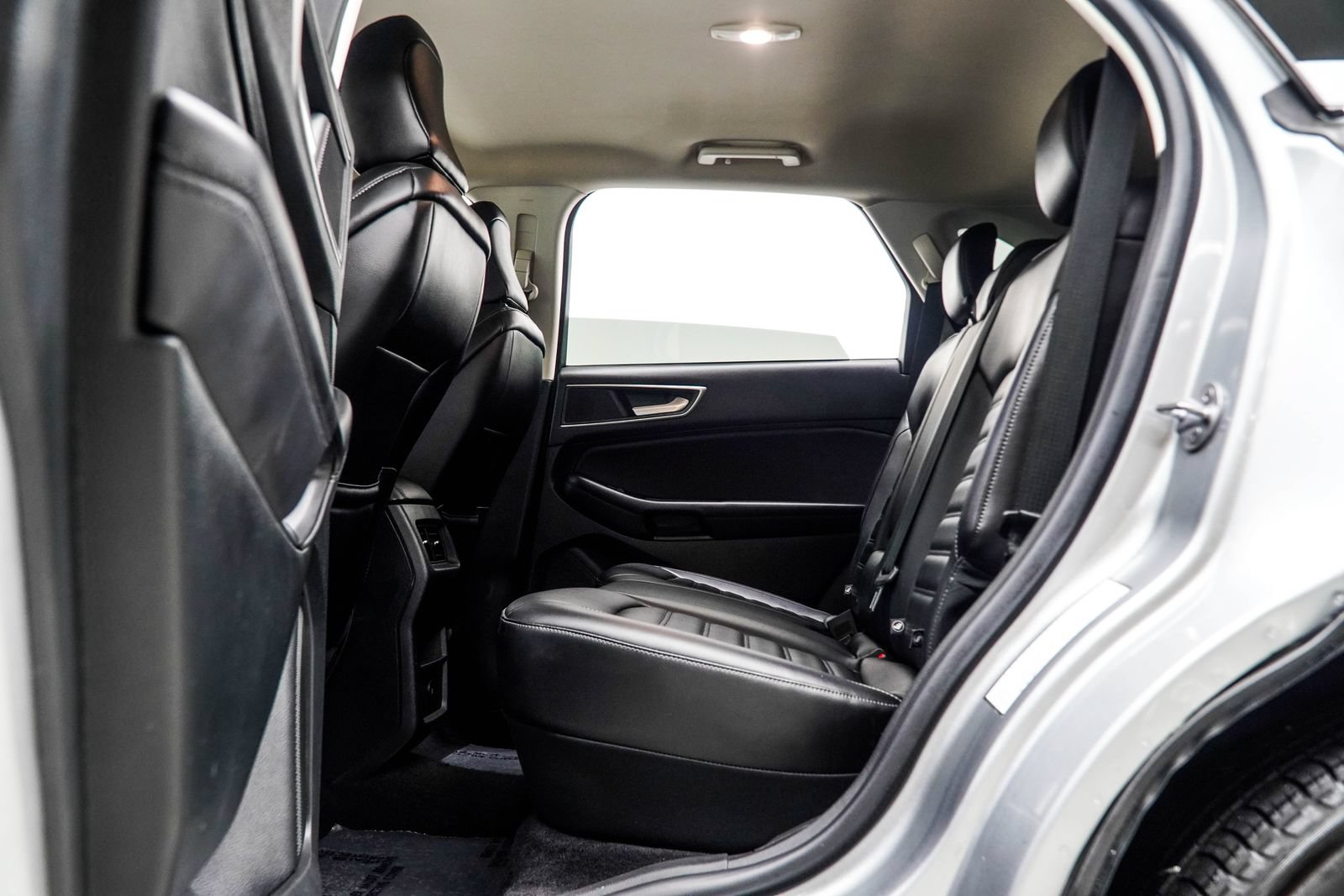 Used 2023 Ford Edge SEL AWD/4WD image 33