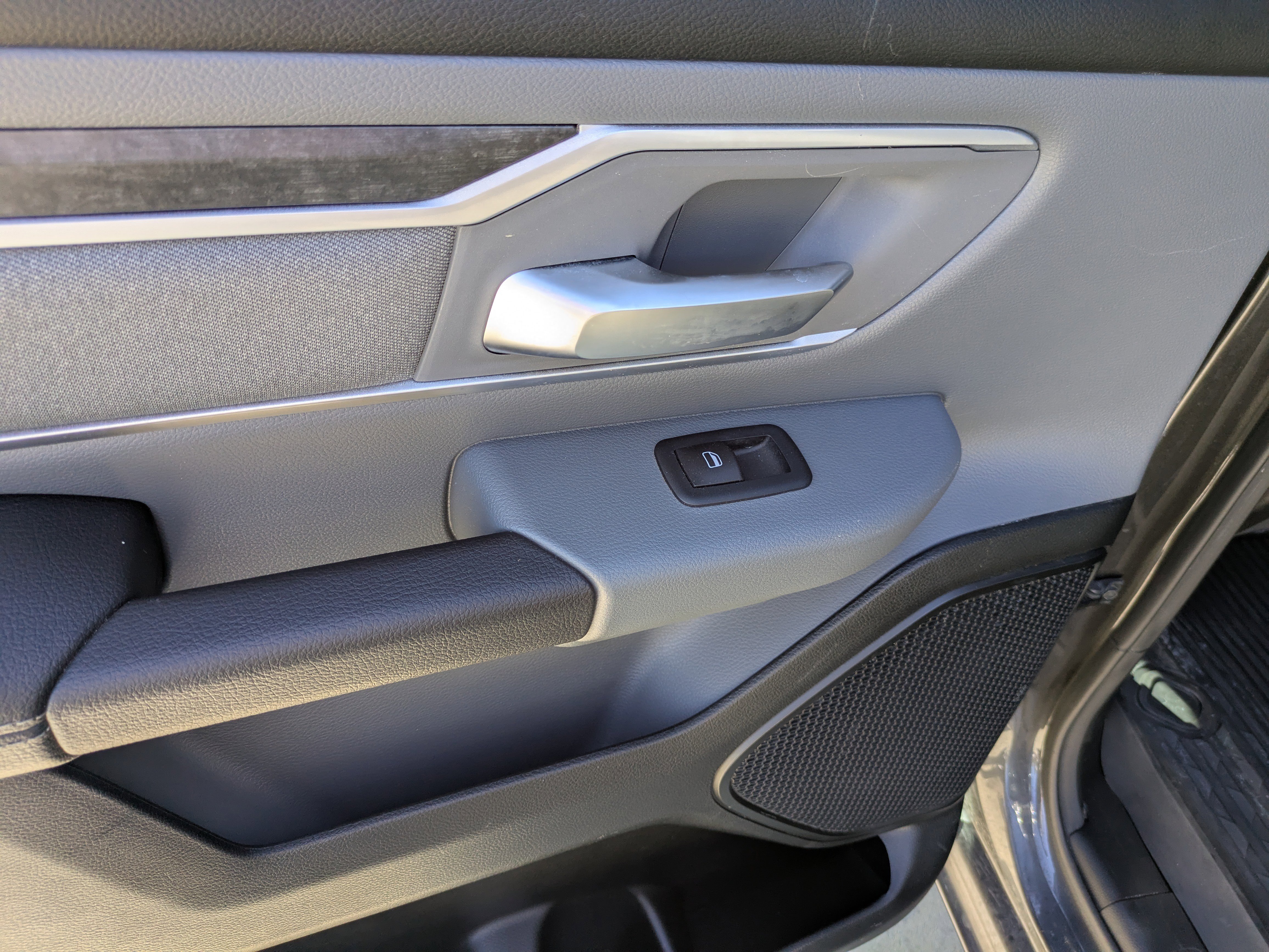 Used 2021 RAM 1500 Big Horn image 13