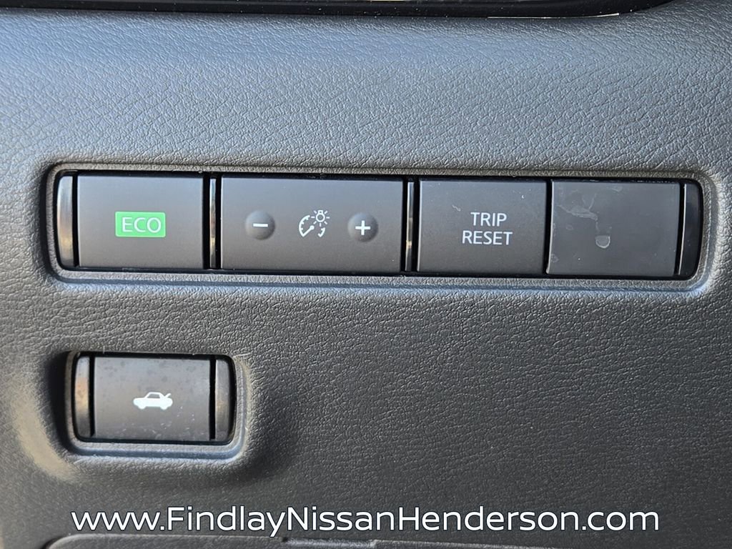 Used 2025 Nissan Sentra SV w/ All-Weather Package image 22