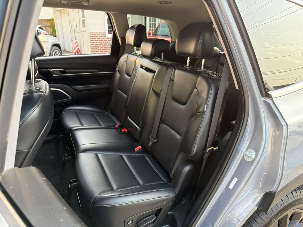 Used 2024 Kia Telluride LX AWD/4WD image 19