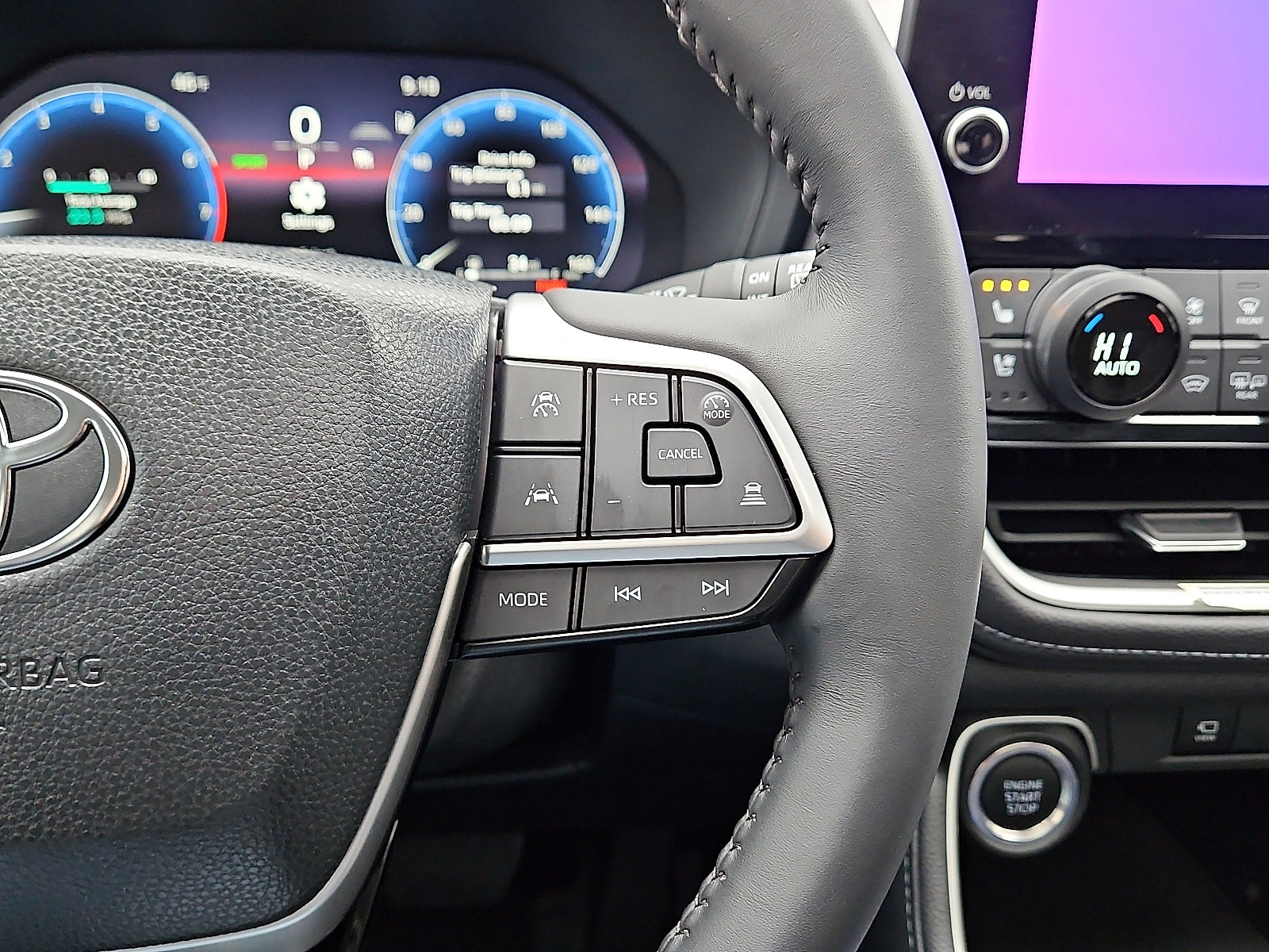 Used 2024 Toyota Grand Highlander Limited image 18