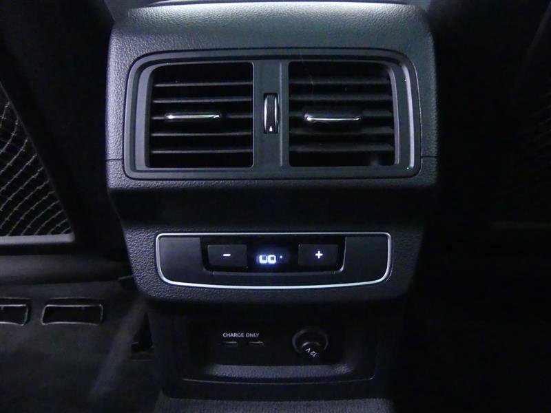 Used 2022 Audi SQ5 Premium Plus w/ Premium Plus Package image 21