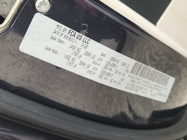 Used 2020 Chrysler Pacifica Touring-L w/ Premium Audio Group image 32