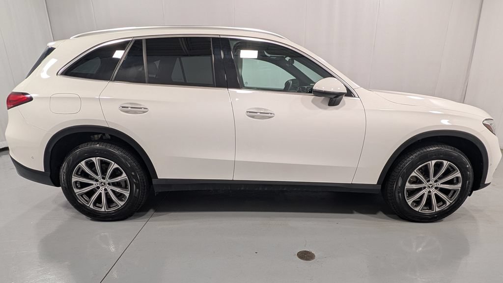 Used 2024 Mercedes-Benz GLC 300 4MATIC image 6