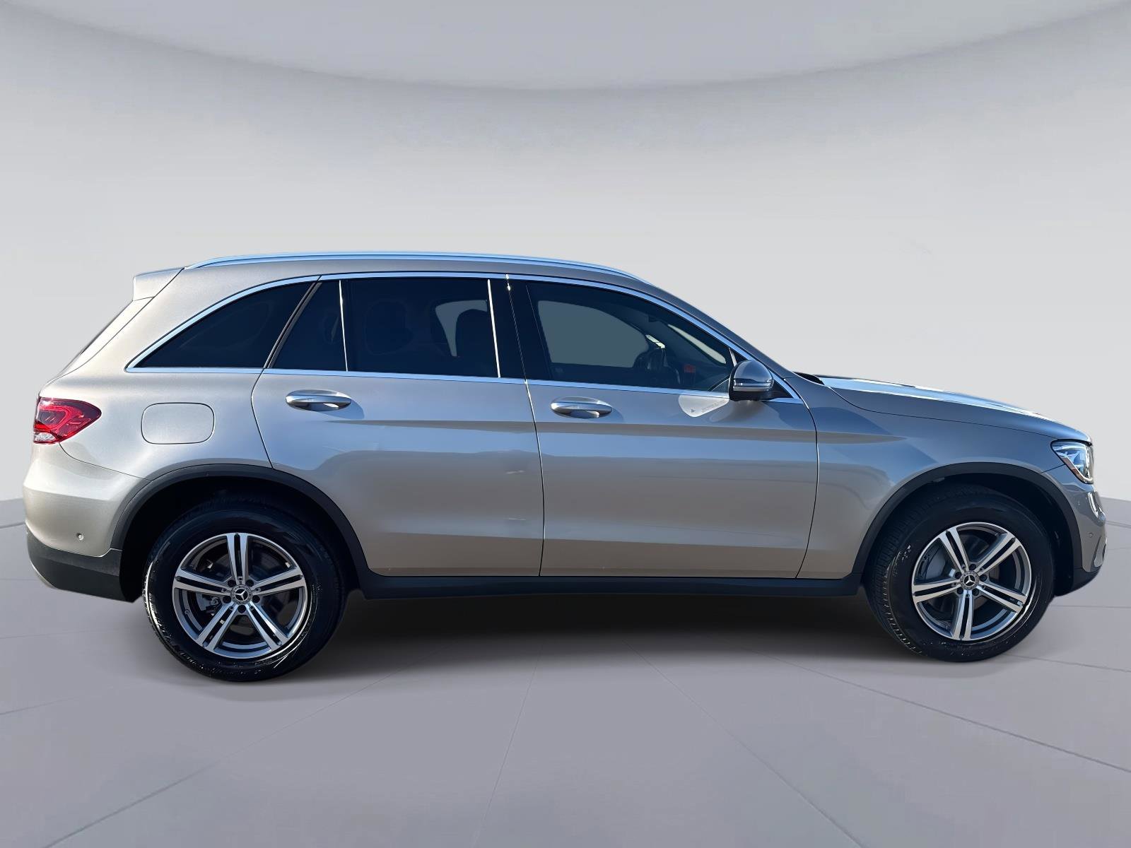 Used 2022 Mercedes-Benz GLC 300 GLC 300 image 2