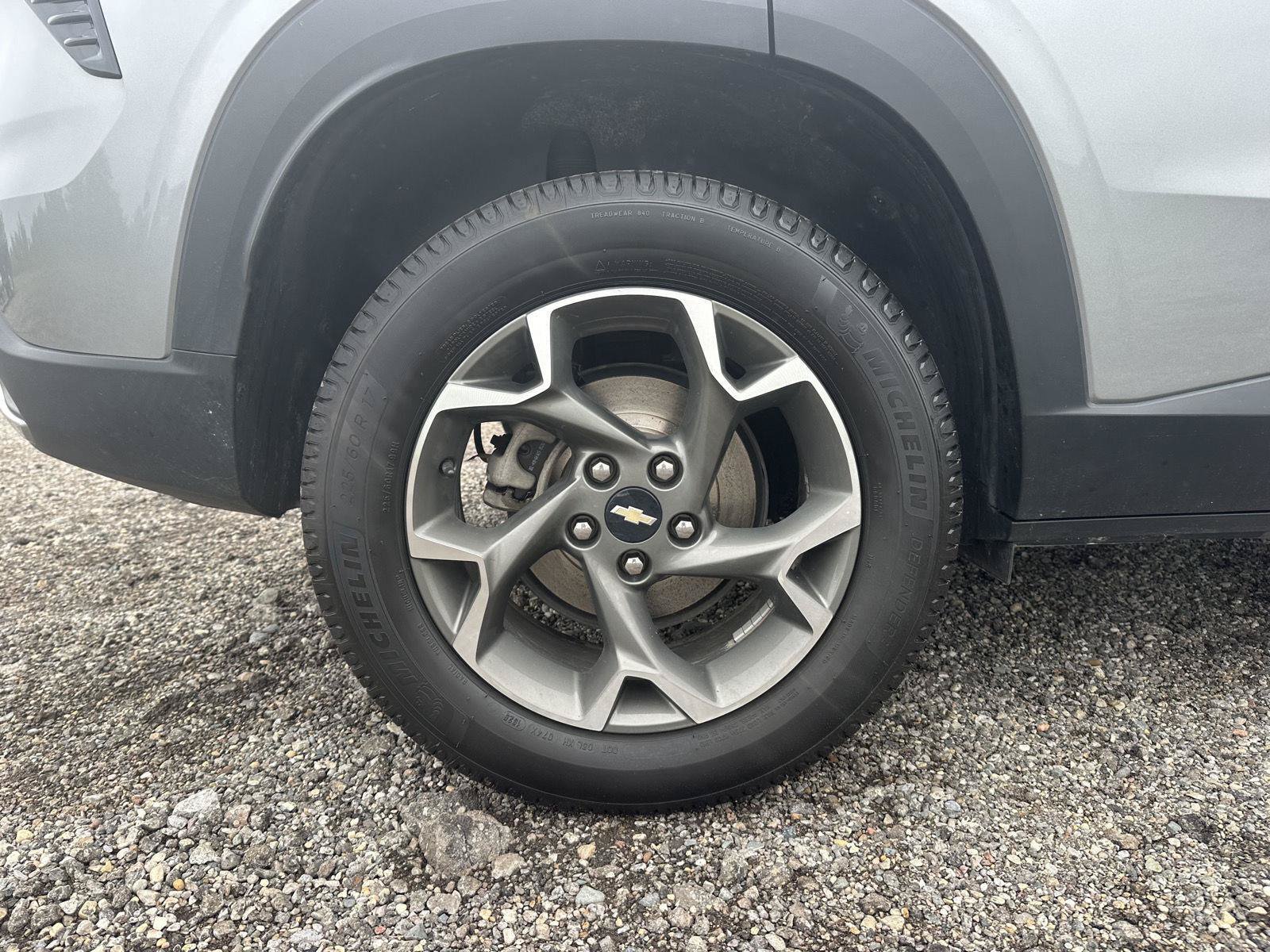 Used 2024 Chevrolet Trax LT w/ LT Convenience Package FWD image 15