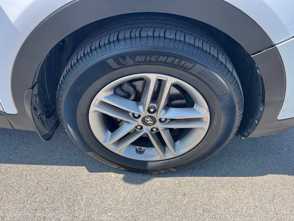 Used 2018 Hyundai Santa Fe Sport FWD image 11