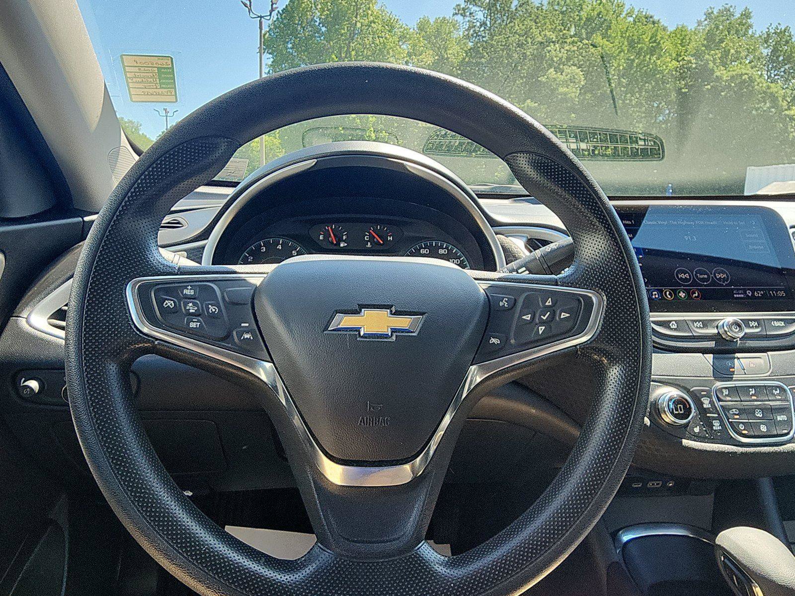 Used 2023 Chevrolet Malibu LT FWD image 15