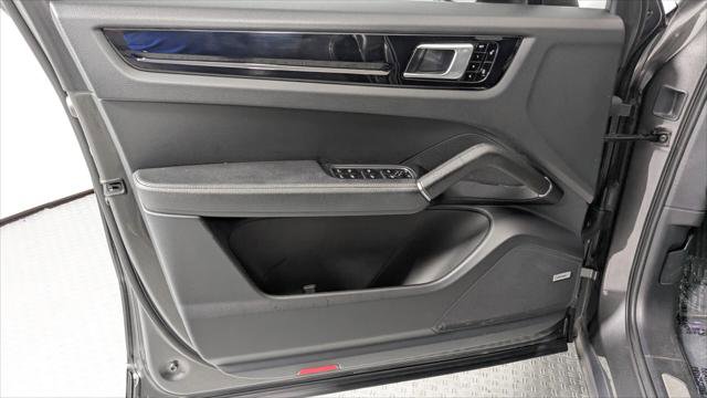 Used 2019 Porsche Cayenne image 10